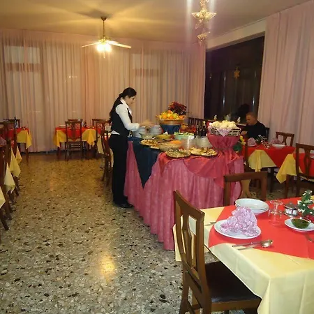 Hotel Amoha 2*