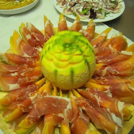 阿莫哈酒店 2* 里米尼